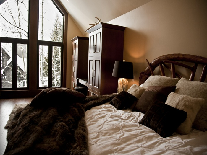 Whistler Pinnacle Ridge Accommodation Bedroom