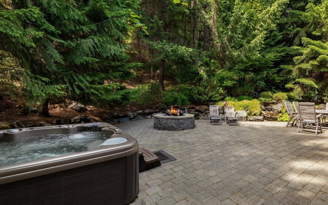 Peak View Chalet 4 Bedroom Luxury Whistler Rental