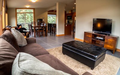 2 Bedroom + Den Sun Peaks Kookaburra Lodge Unit #203