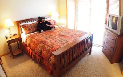 2 Bedroom + Den Sun Peaks Trails Edge Townhouse